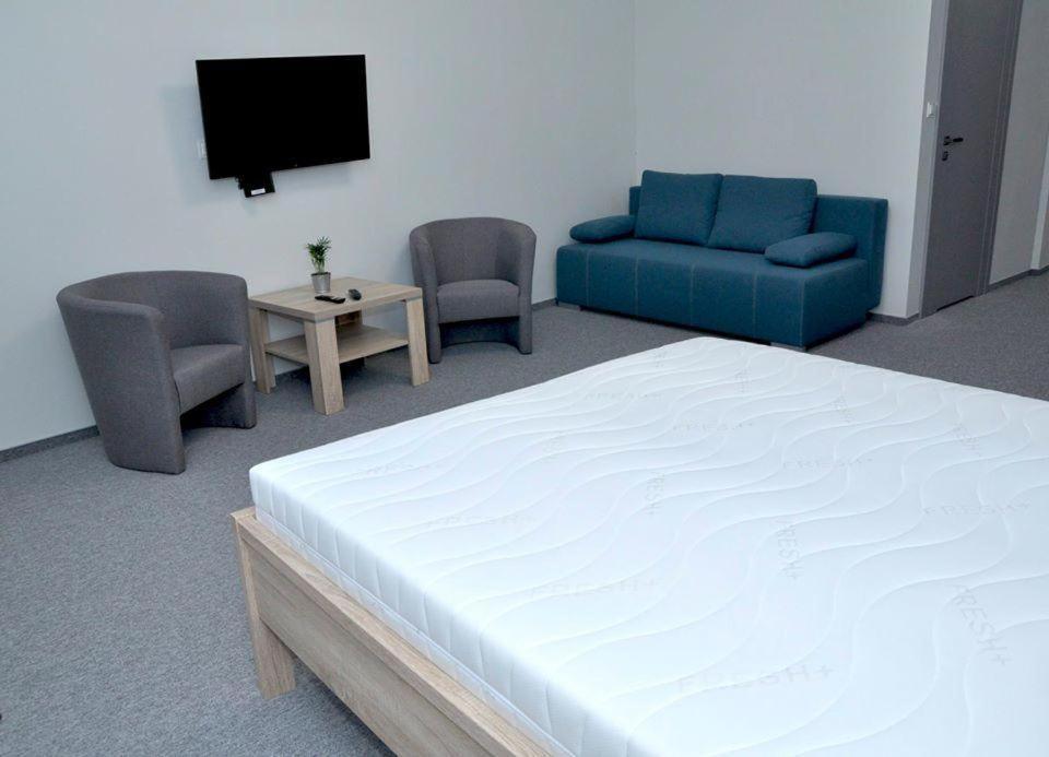 Pokoje, Apartamenty, Restauracja Marcus Oborniki Eksteriør billede